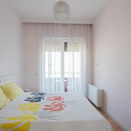 Lili's Tirana